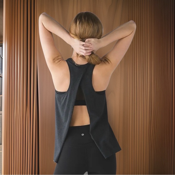 lululemon athletica Tops - Lululemon Nook Tank Wanderlust Size 8 Heathered Black NWT Grey Yoga Top RARE